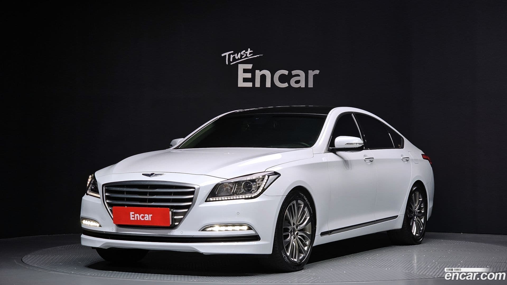 Main__Slider__Photo:Genesis Hyundai 2015.5-0