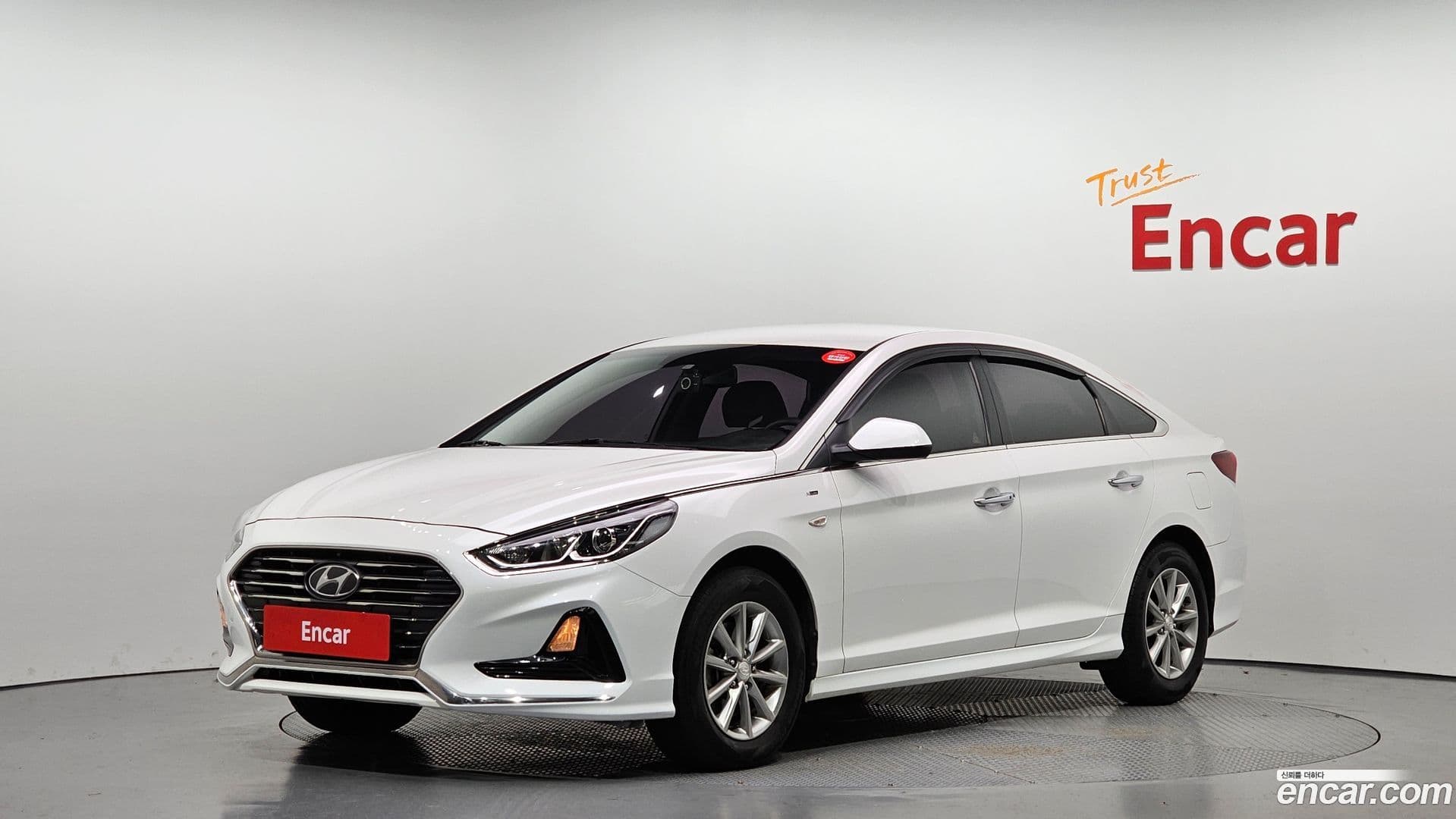 Main__Slider__Photo:Sonata Hyundai 2018.10-0