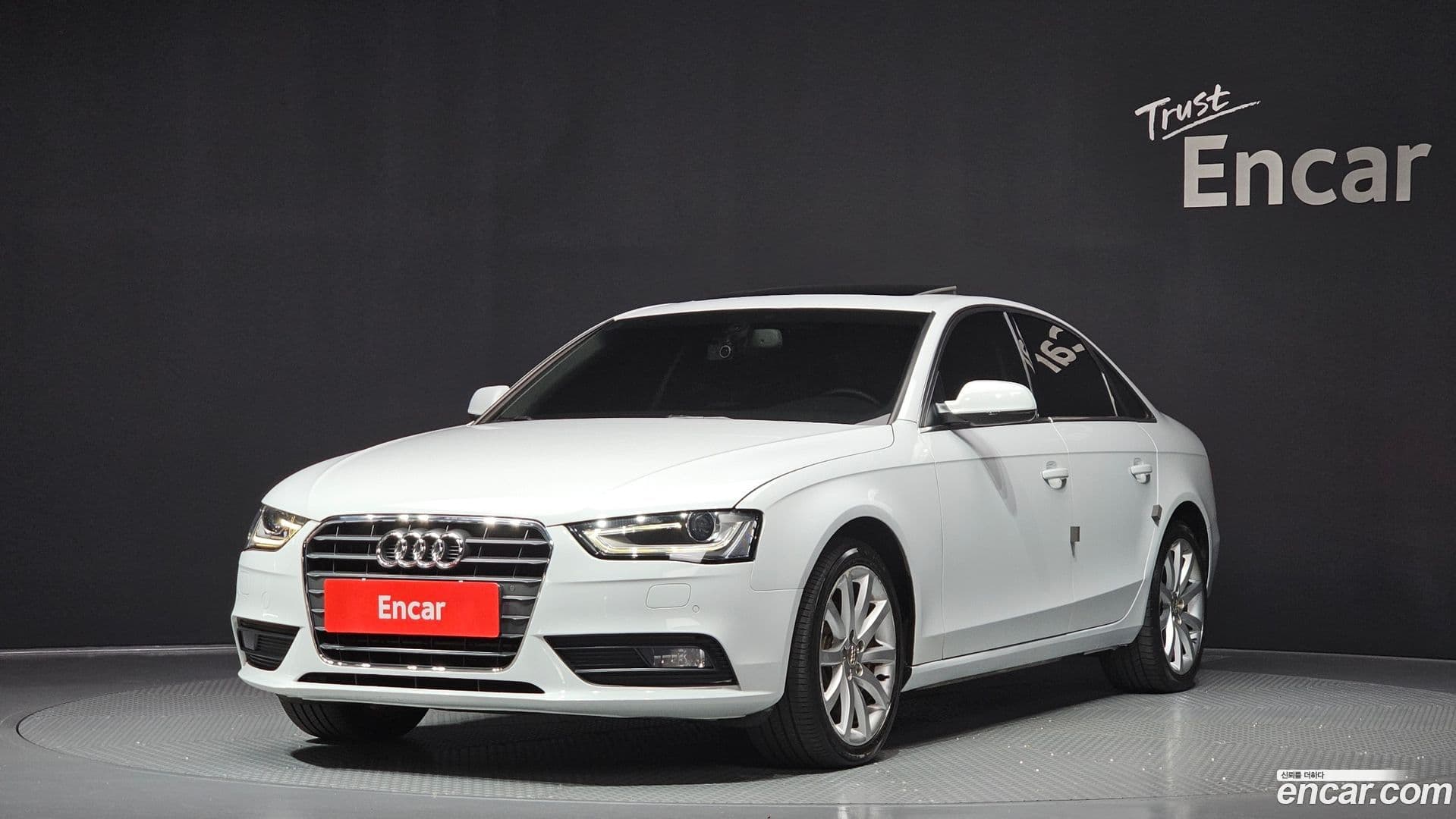 Main__Slider__Photo:A4 Audi 2015.5-0