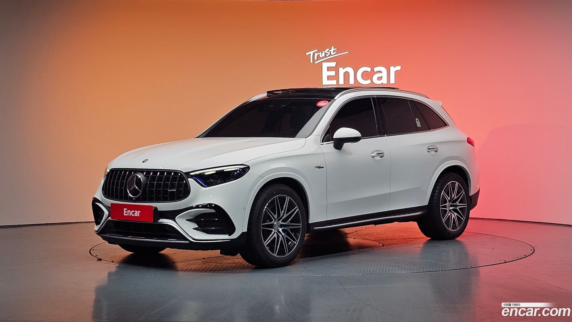 Main__Slider__Photo:GLC-Class Mercedes-Benz 2025.6-0