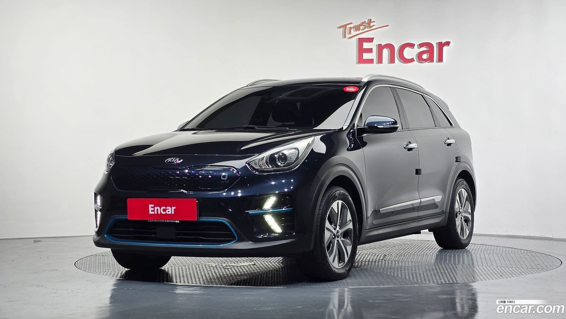 Main__Slider__Photo:Niro Kia 2018.9-0