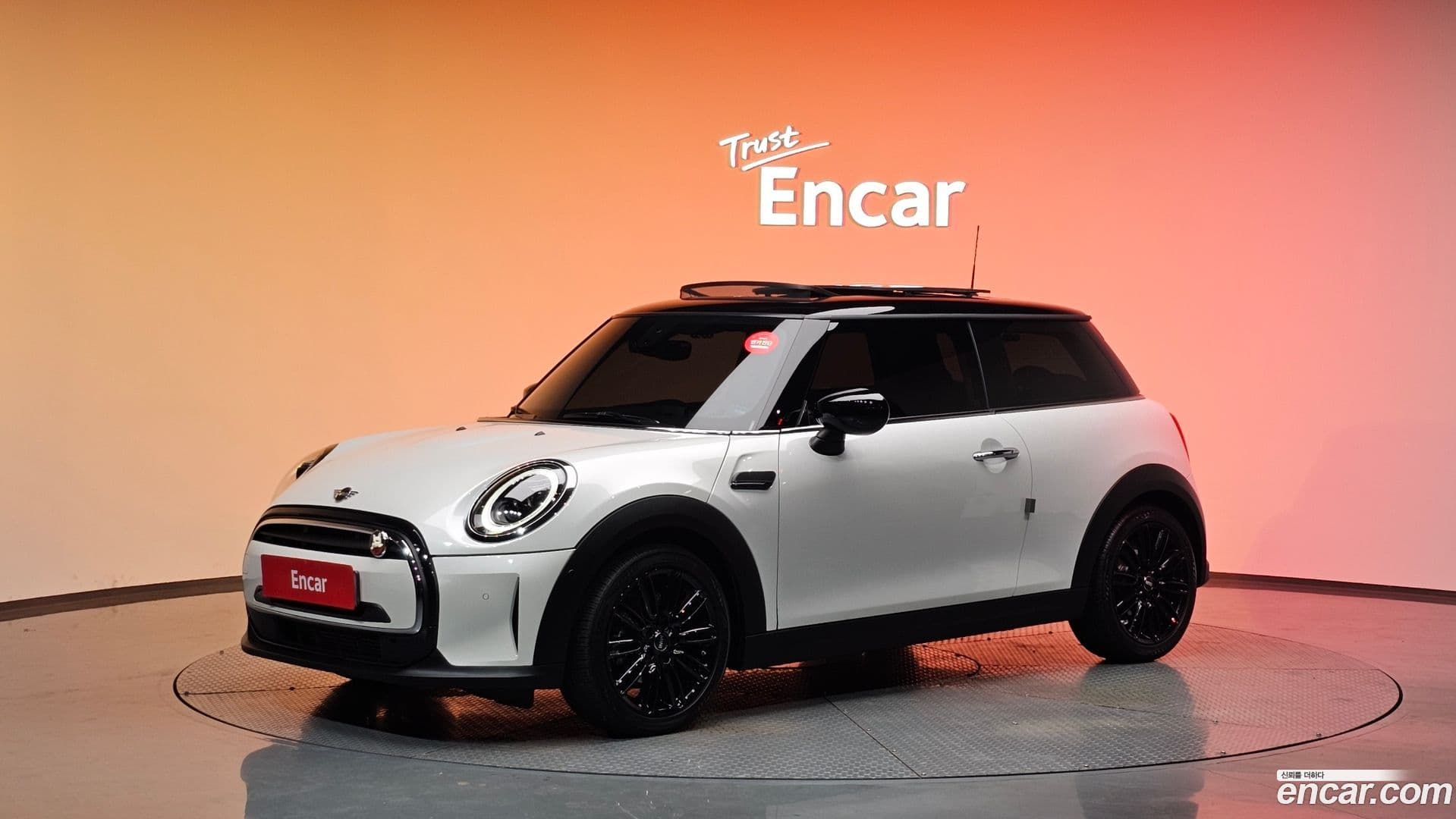 Main__Slider__Photo:Cooper Mini 2023.6-0