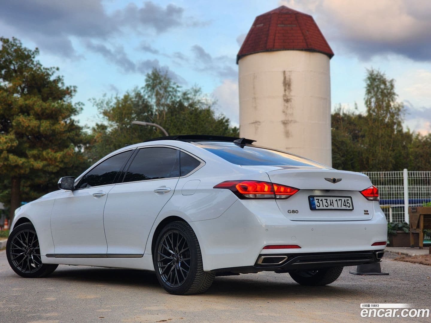 Main__Slider__Photo:G80 Genesis 2017.4-0