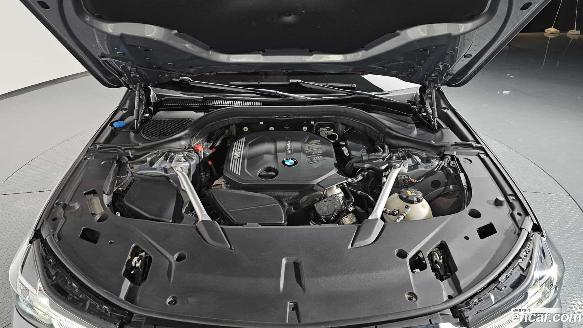 Gran Turismo BMW 2022.11-INNER-006