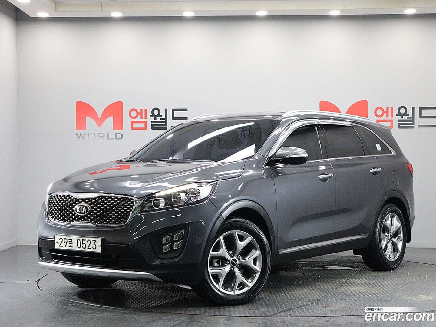 Main__Slider__Photo:Sorento Kia 2016.3-0