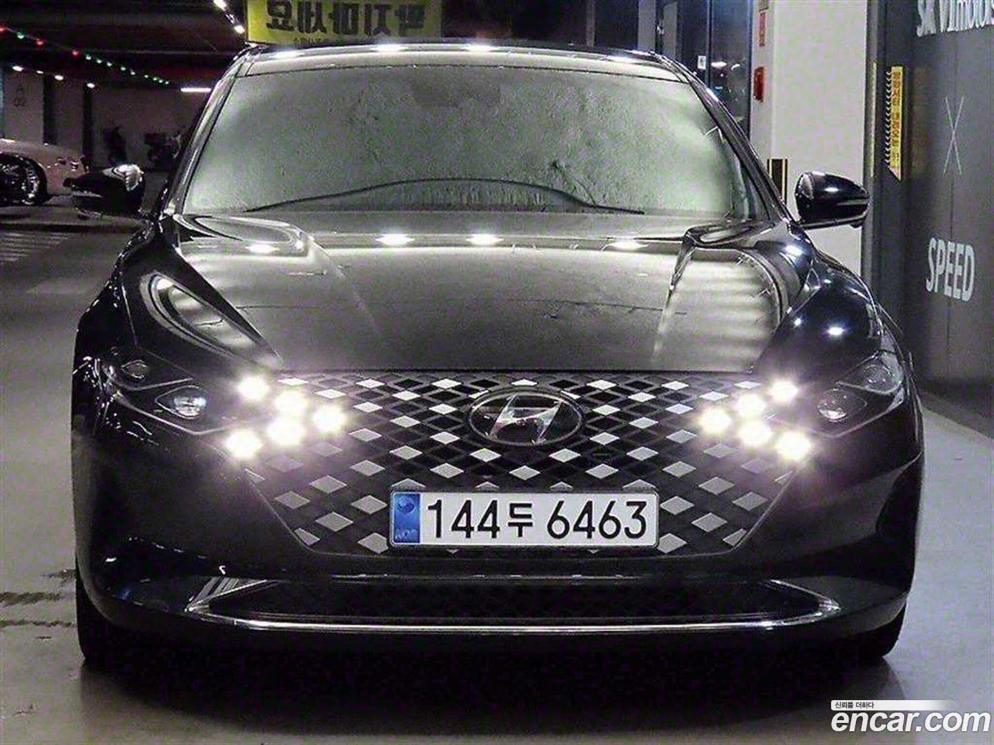 Main__Slider__Photo:Grandeur Hyundai 2022.6-0