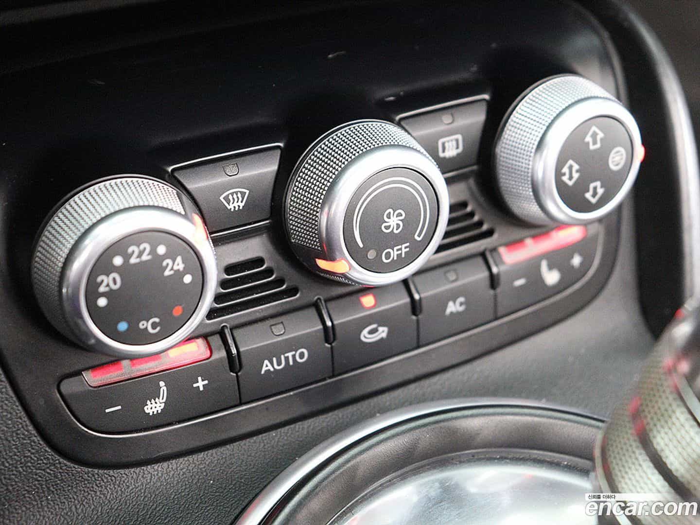 R8 Audi 2012.8-OPTION-016
