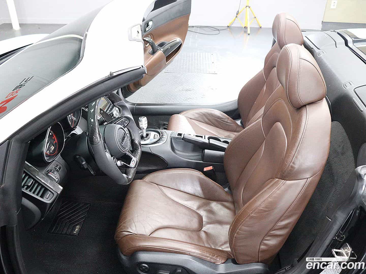 R8 Audi 2012.8-OPTION-019