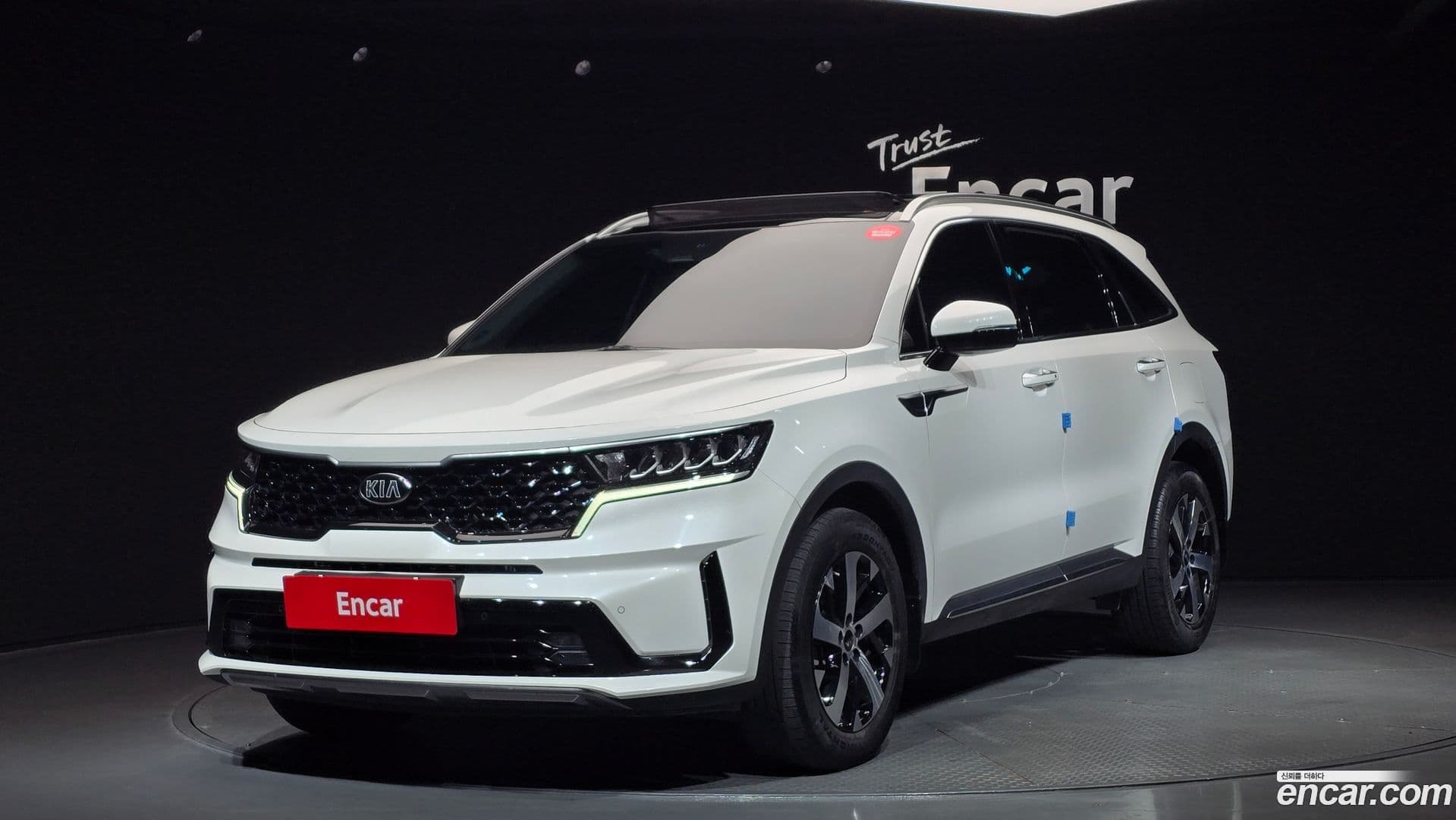 Main__Slider__Photo:Sorento Kia 2020.10-0