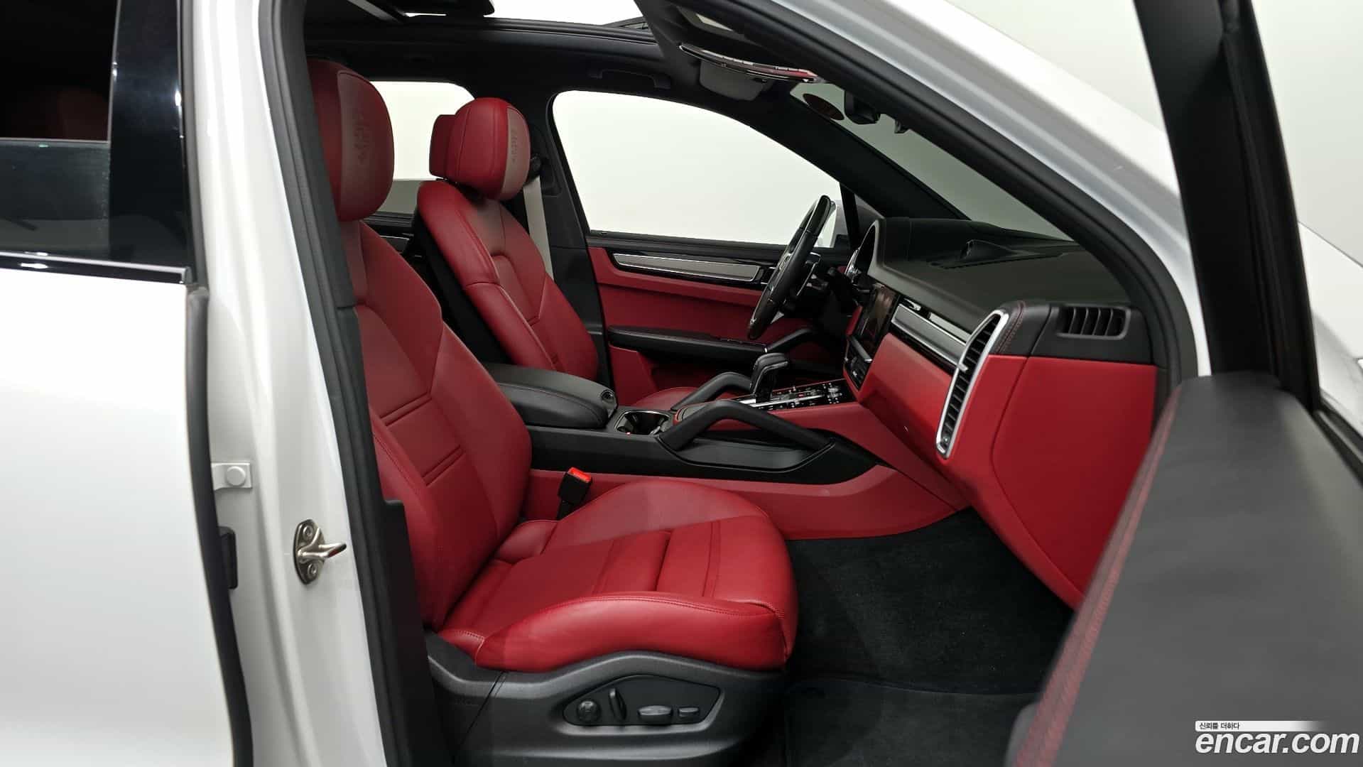 Cayenne Porsche 2023.0-INNER-010