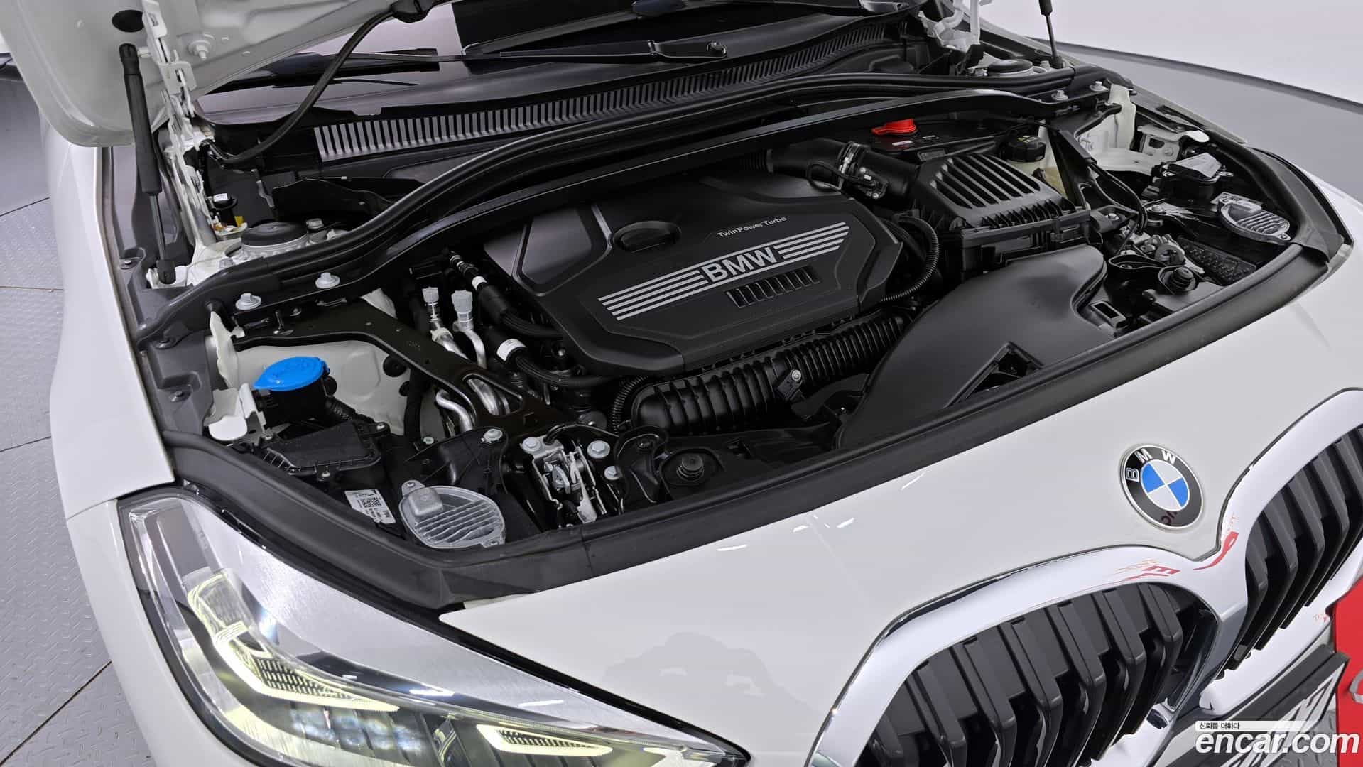 1-Series BMW 2024.5-INNER-006