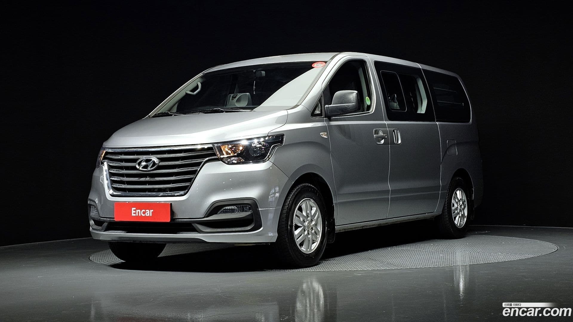 Main__Slider__Photo:Starex Hyundai 2018.2-0