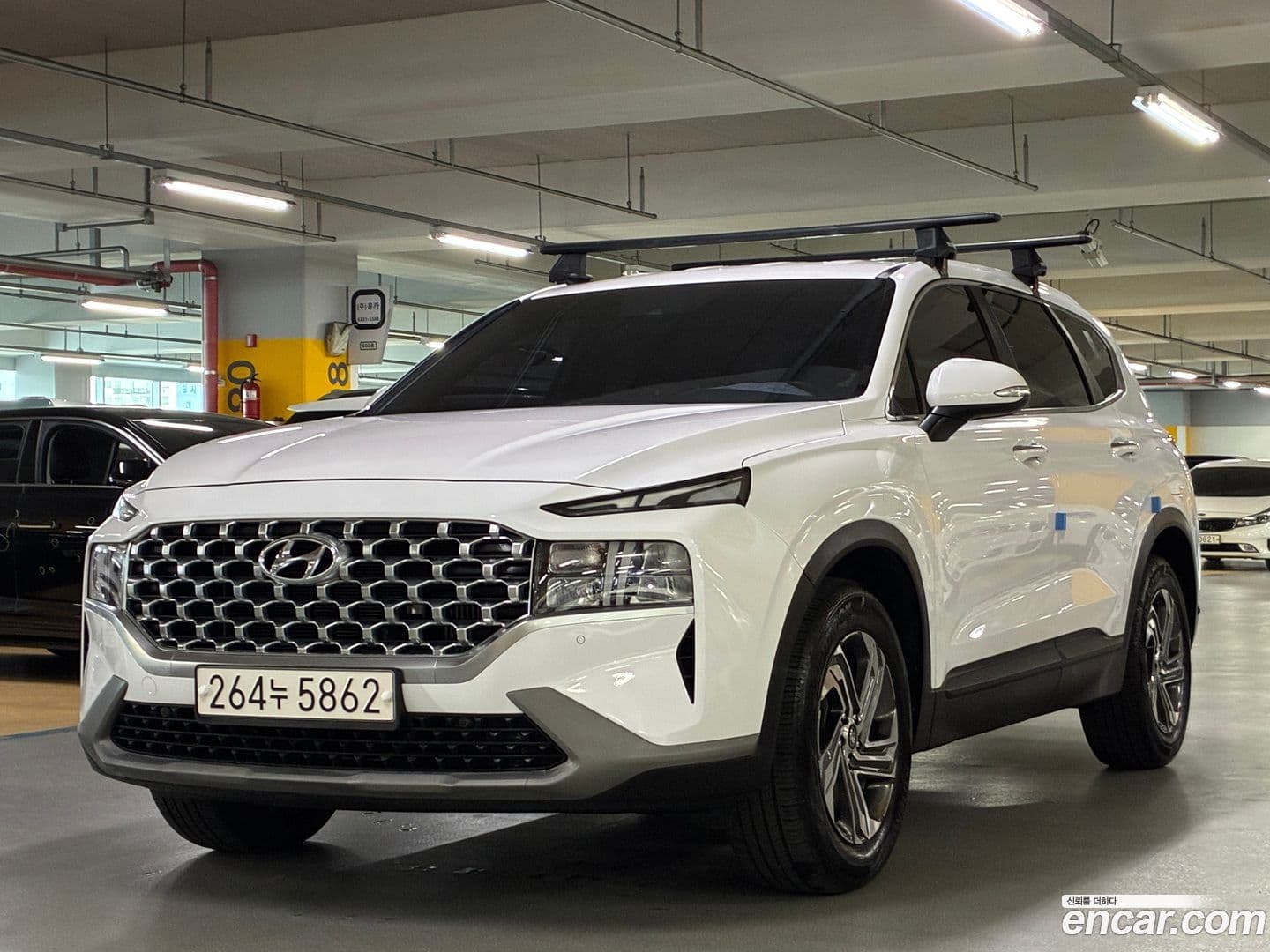 Main__Slider__Photo:Santafe Hyundai 2021.1-0