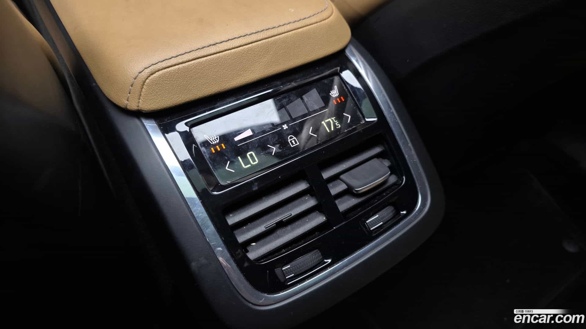 XC60 Volvo 2021.5-OPTION-023