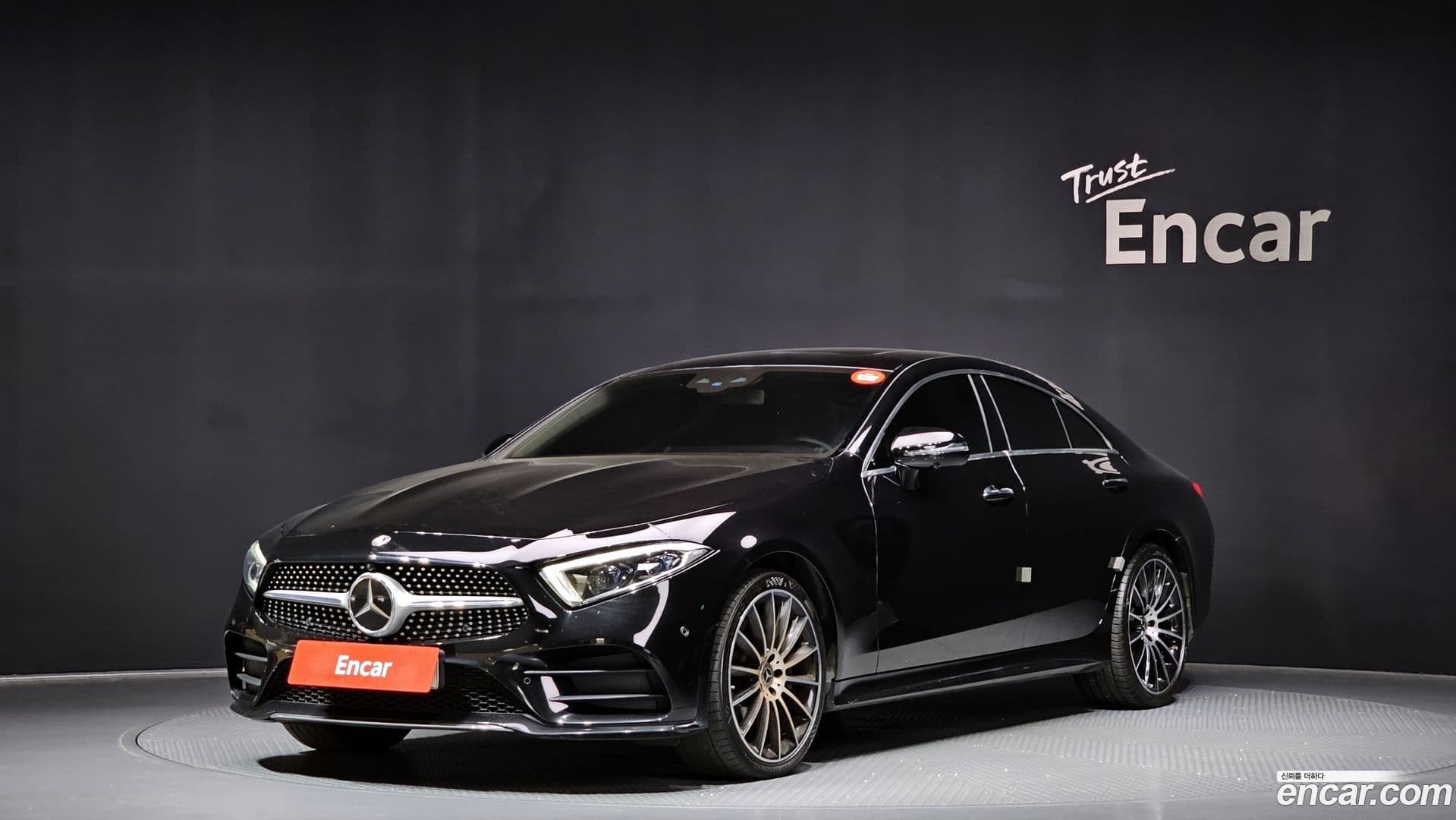 Main__Slider__Photo:CLS-Class Mercedes-Benz 2020.9-0