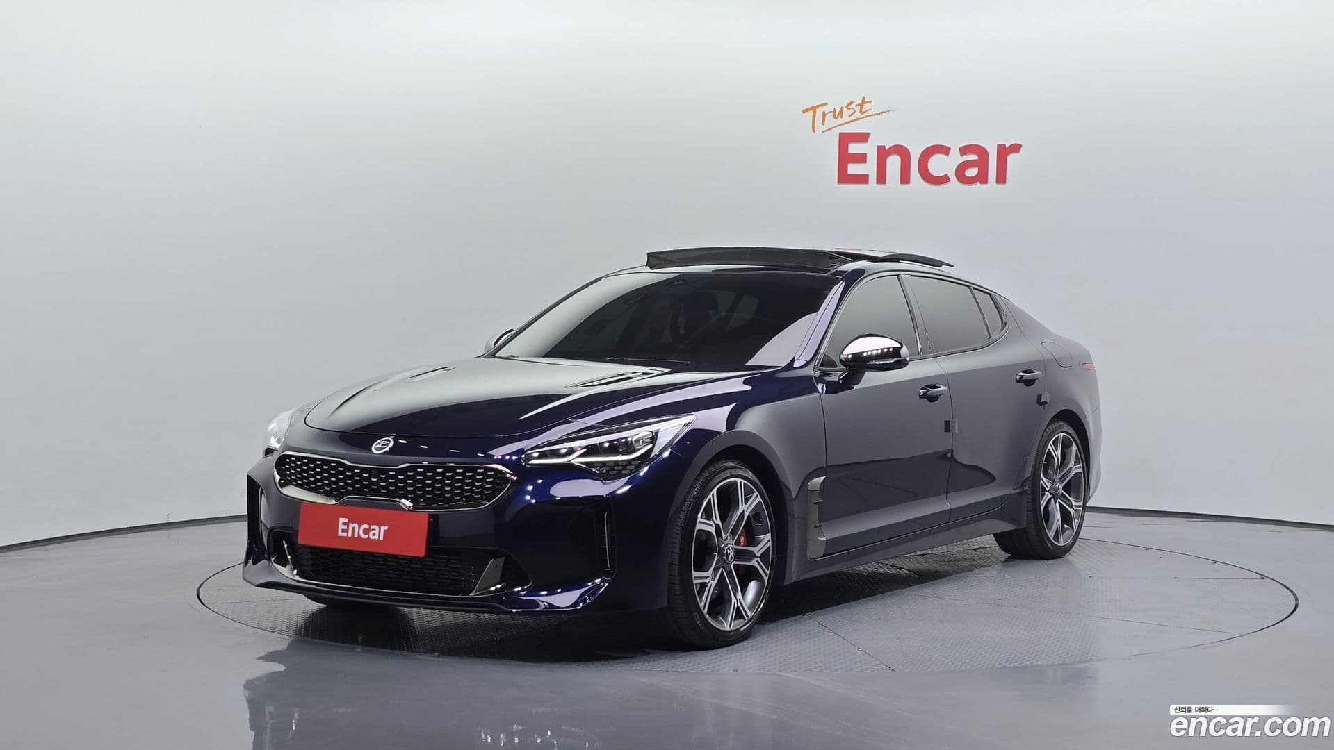 Main__Slider__Photo:Stinger Kia 2017.7-0