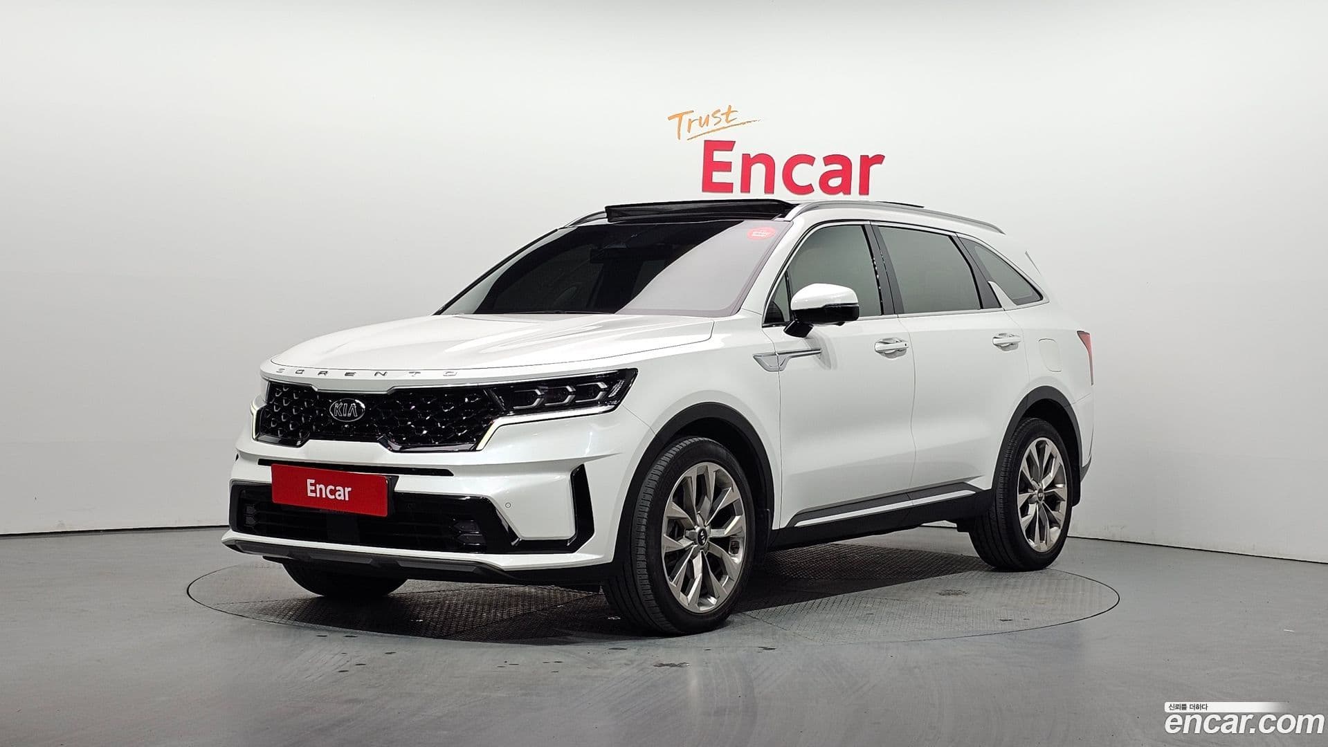Main__Slider__Photo:Sorento Kia 2020.6-0