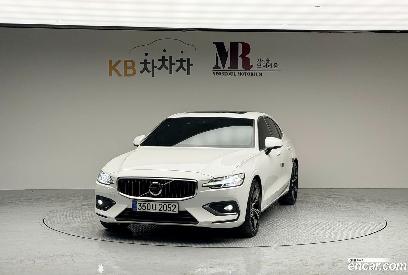 Main__Slider__Photo:S60 Volvo 2020.10-0