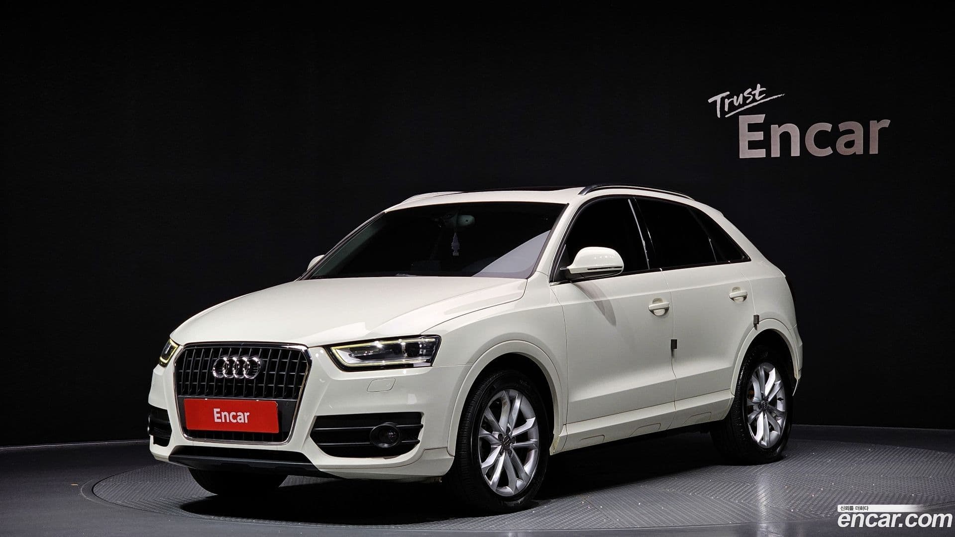 Main__Slider__Photo:Q3 Audi 2014.3-0
