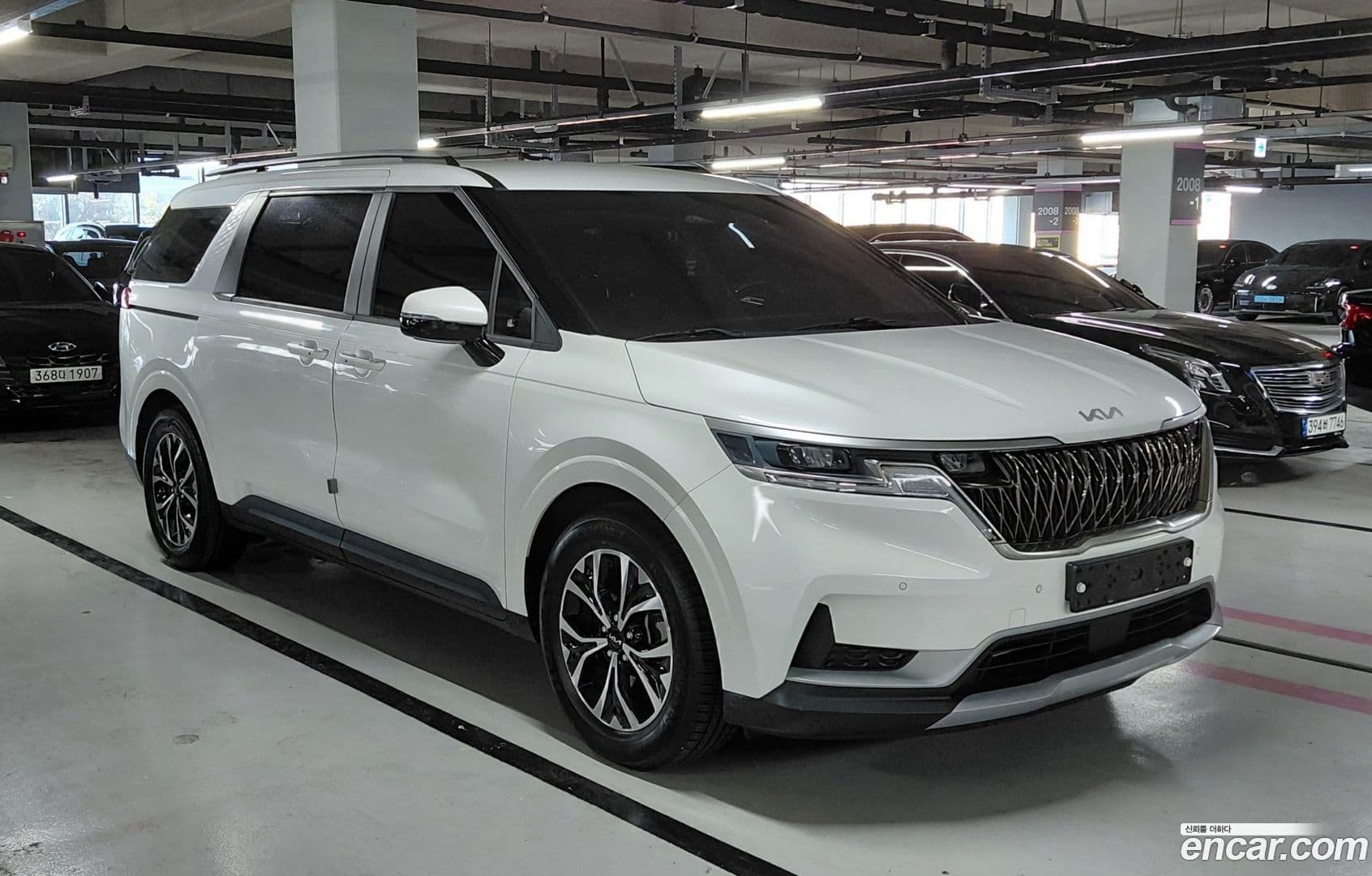 Main__Slider__Photo:Canival Kia 2022.11-0
