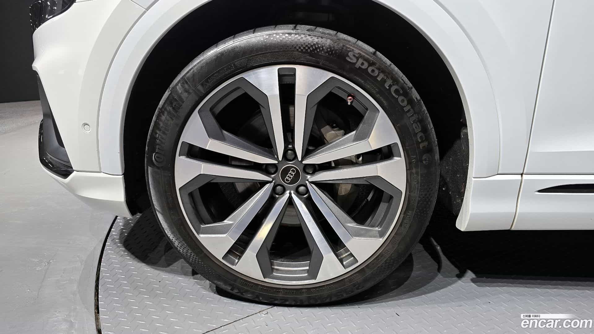 Q8 Audi 2023.9-OUTER-005