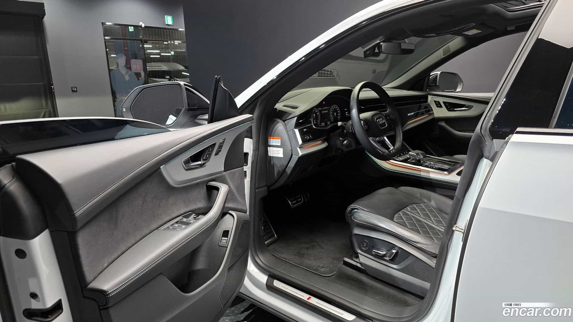 Q8 Audi 2023.9-OPTION-015