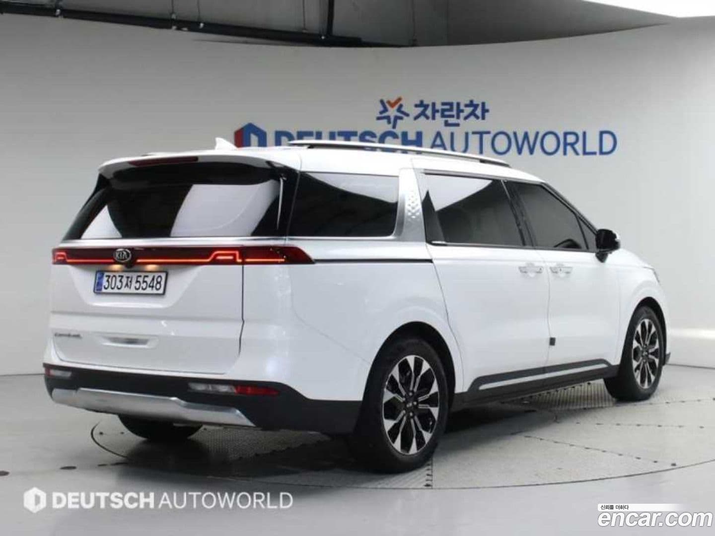 Main__Slider__Photo:Canival Kia 2020.9-0