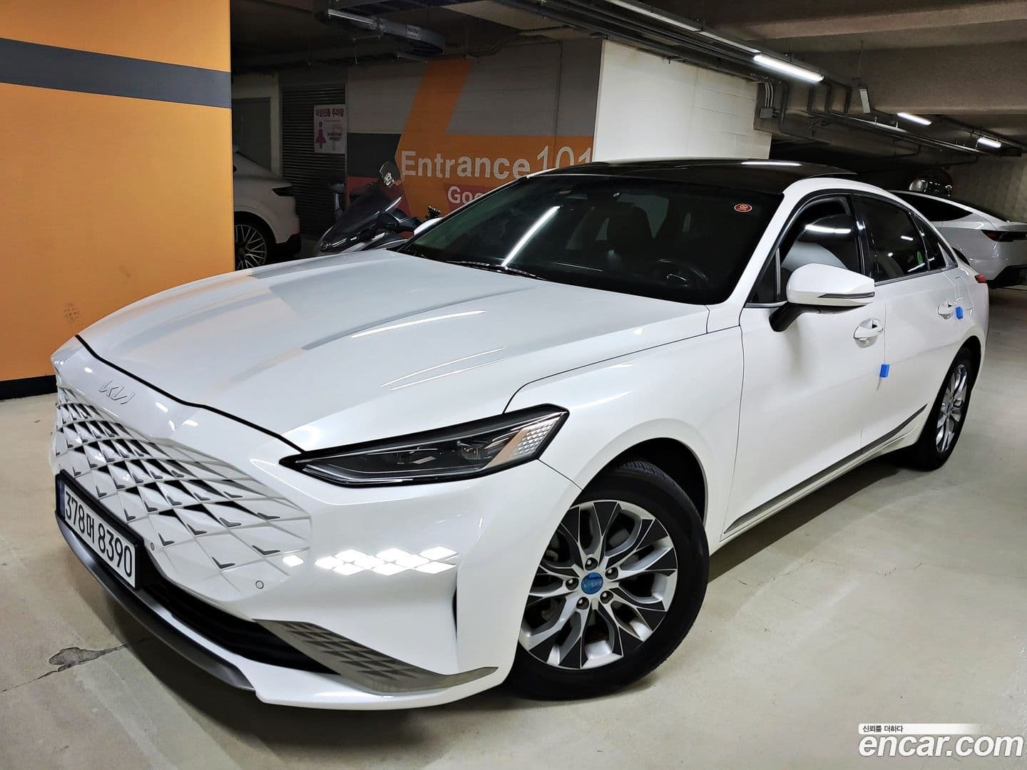 Main__Slider__Photo:K8 Kia 2021.4-0