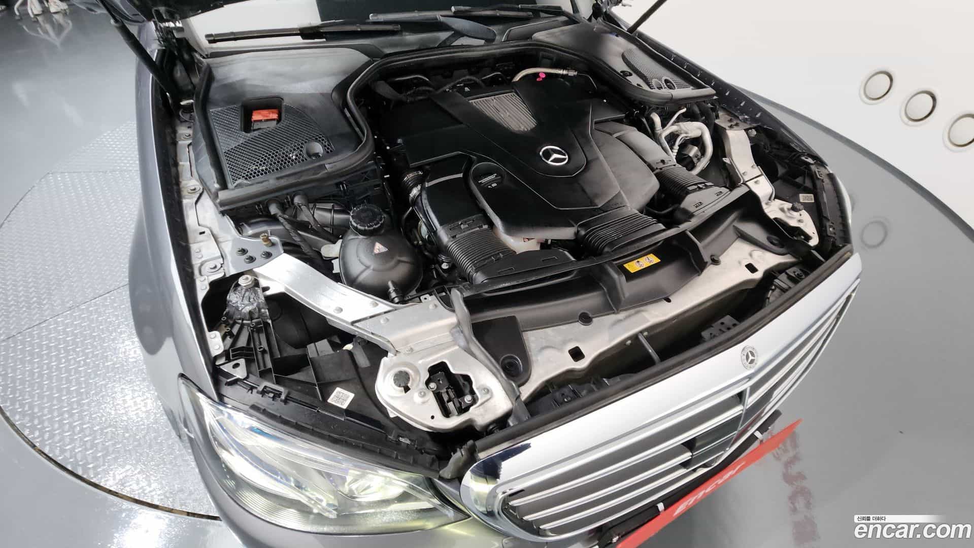 E-Class Mercedes-Benz 2017.5-INNER-6