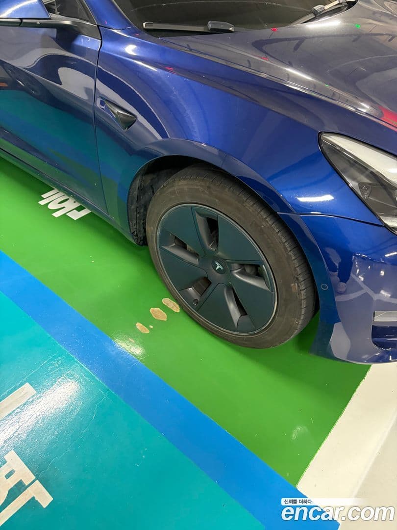 Main__Slider__Photo:Model 3 Tesla 2022.4-3