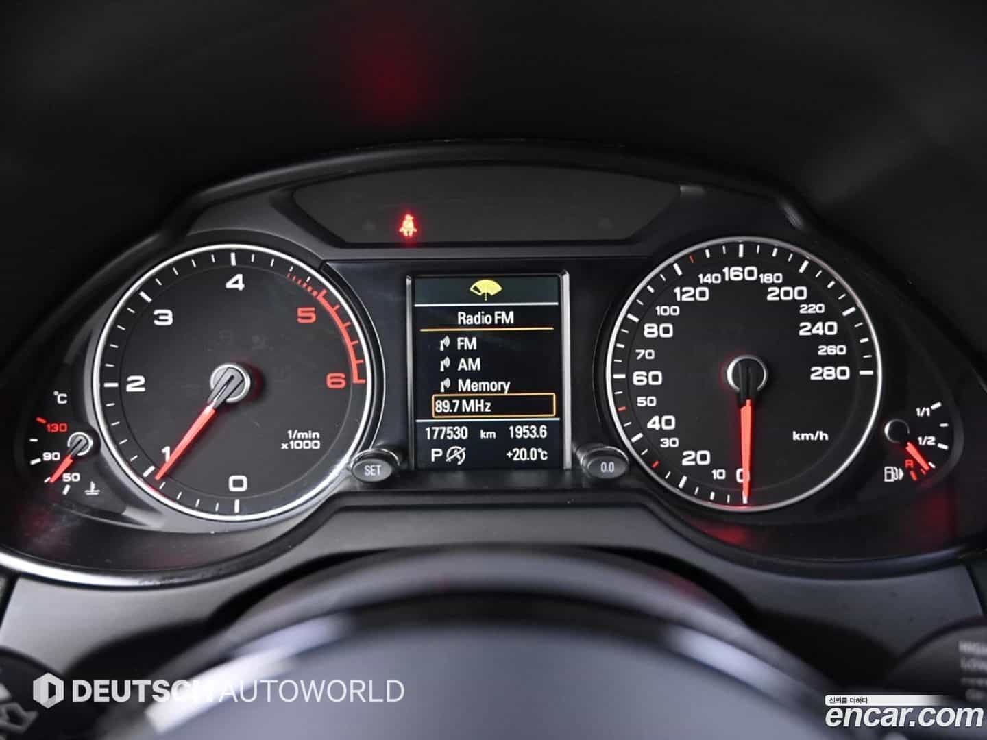Q5 Audi 2015.2-INNER-008