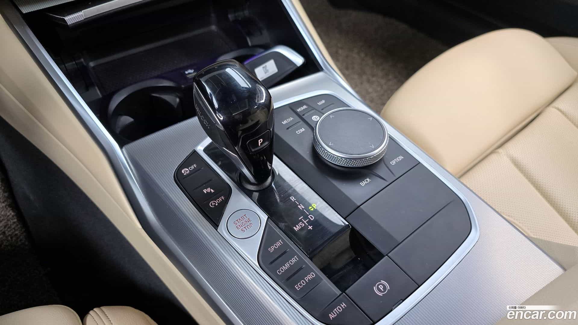 3-Series BMW 2021.9-INNER-9