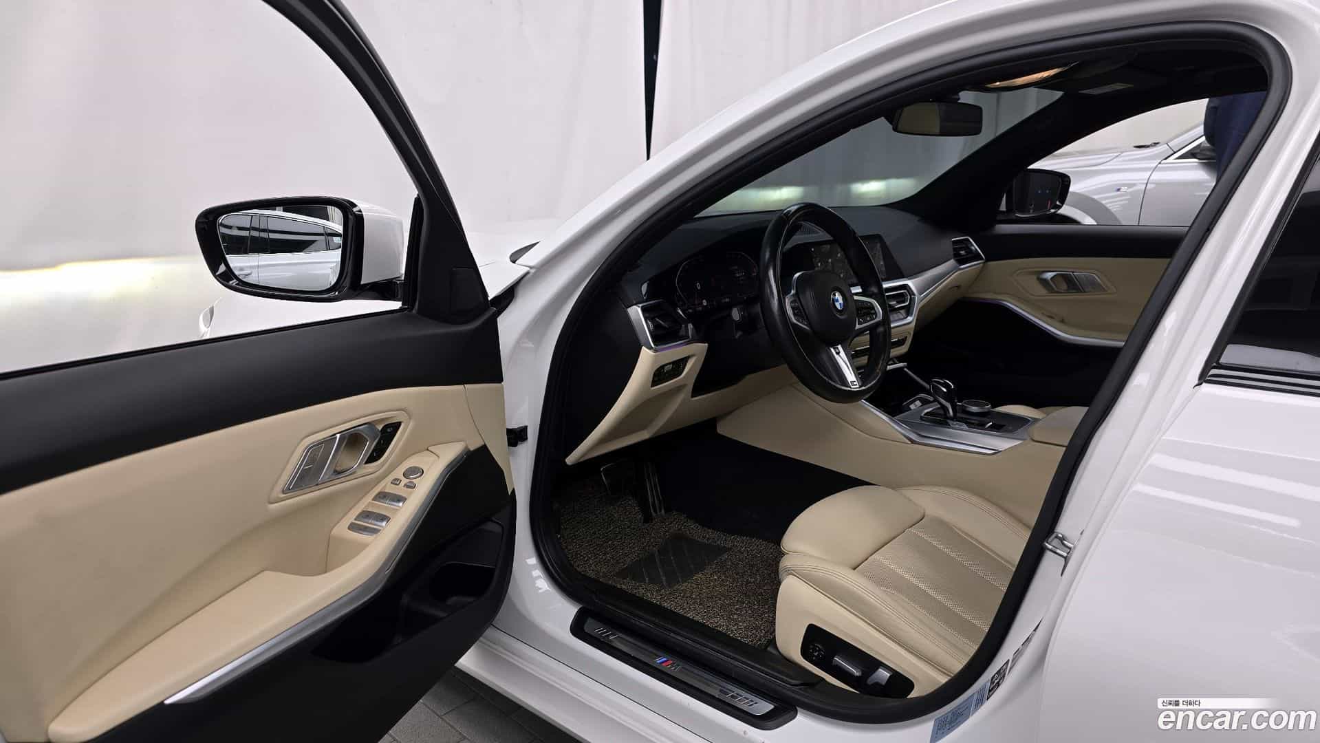 3-Series BMW 2021.9-INNER-10