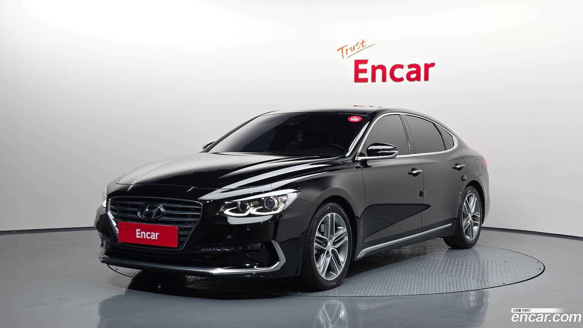 Main__Slider__Photo:Grandeur Hyundai 2017.0-0