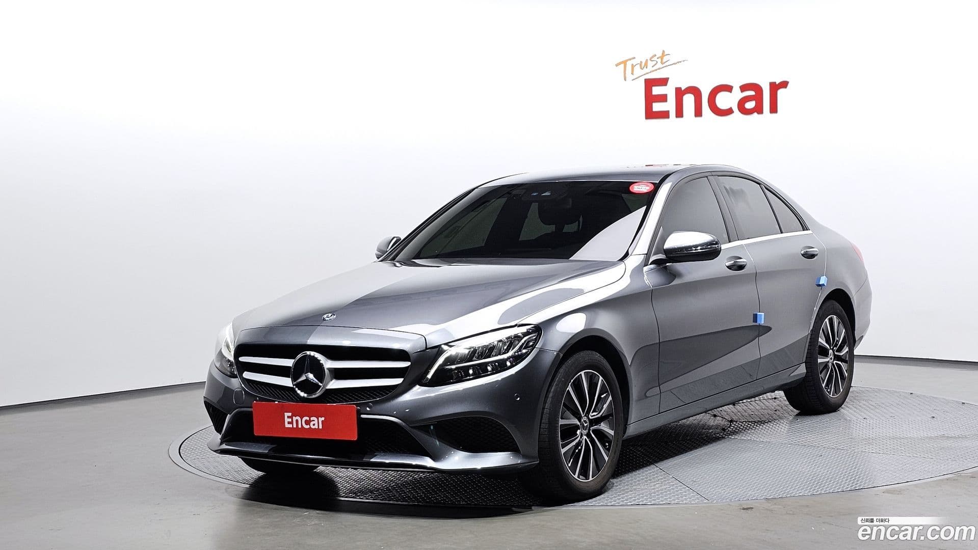 Main__Slider__Photo:C-Class Mercedes-Benz 2019.11-0