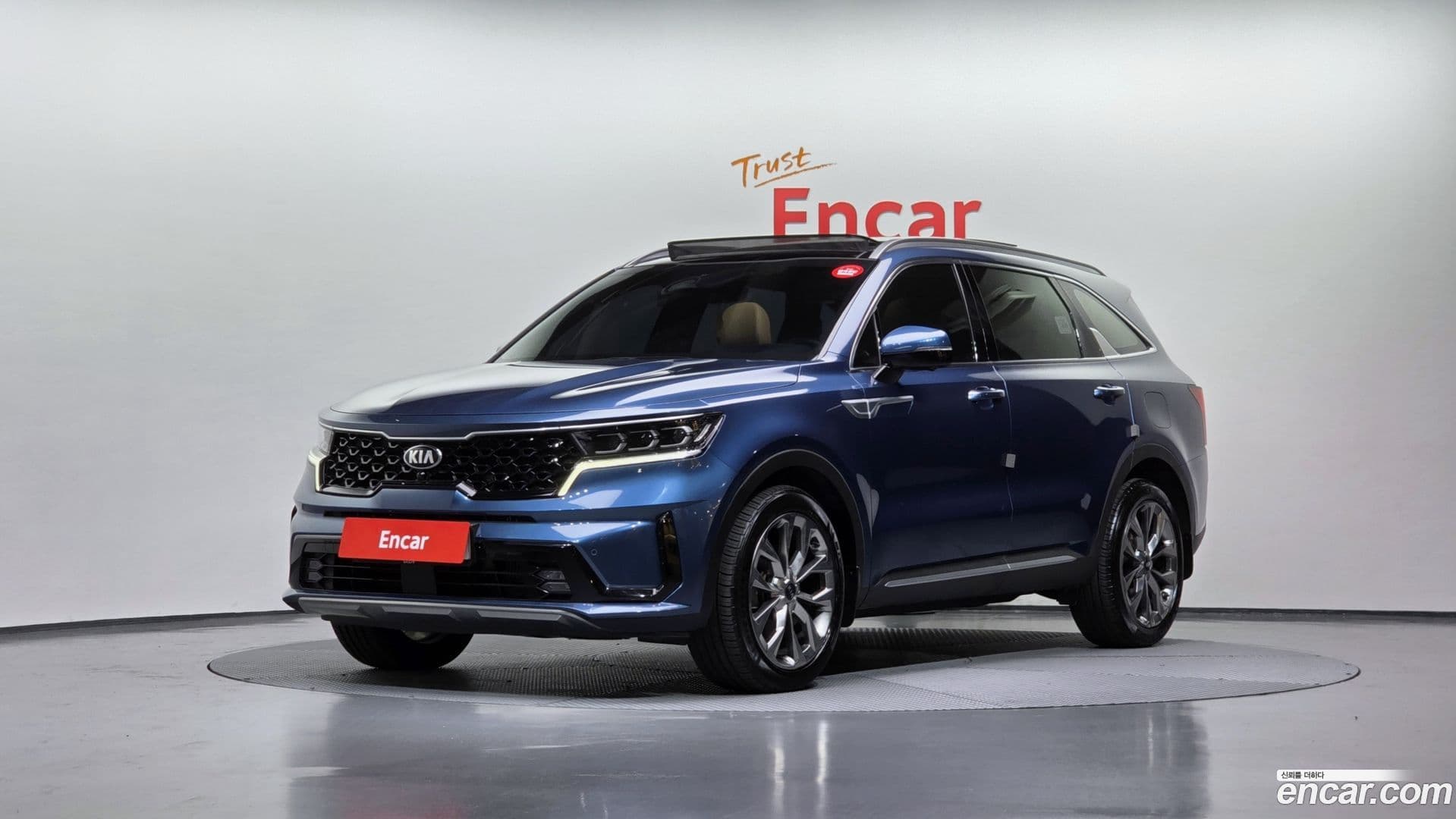 Main__Slider__Photo:Sorento Kia 2021.5-0