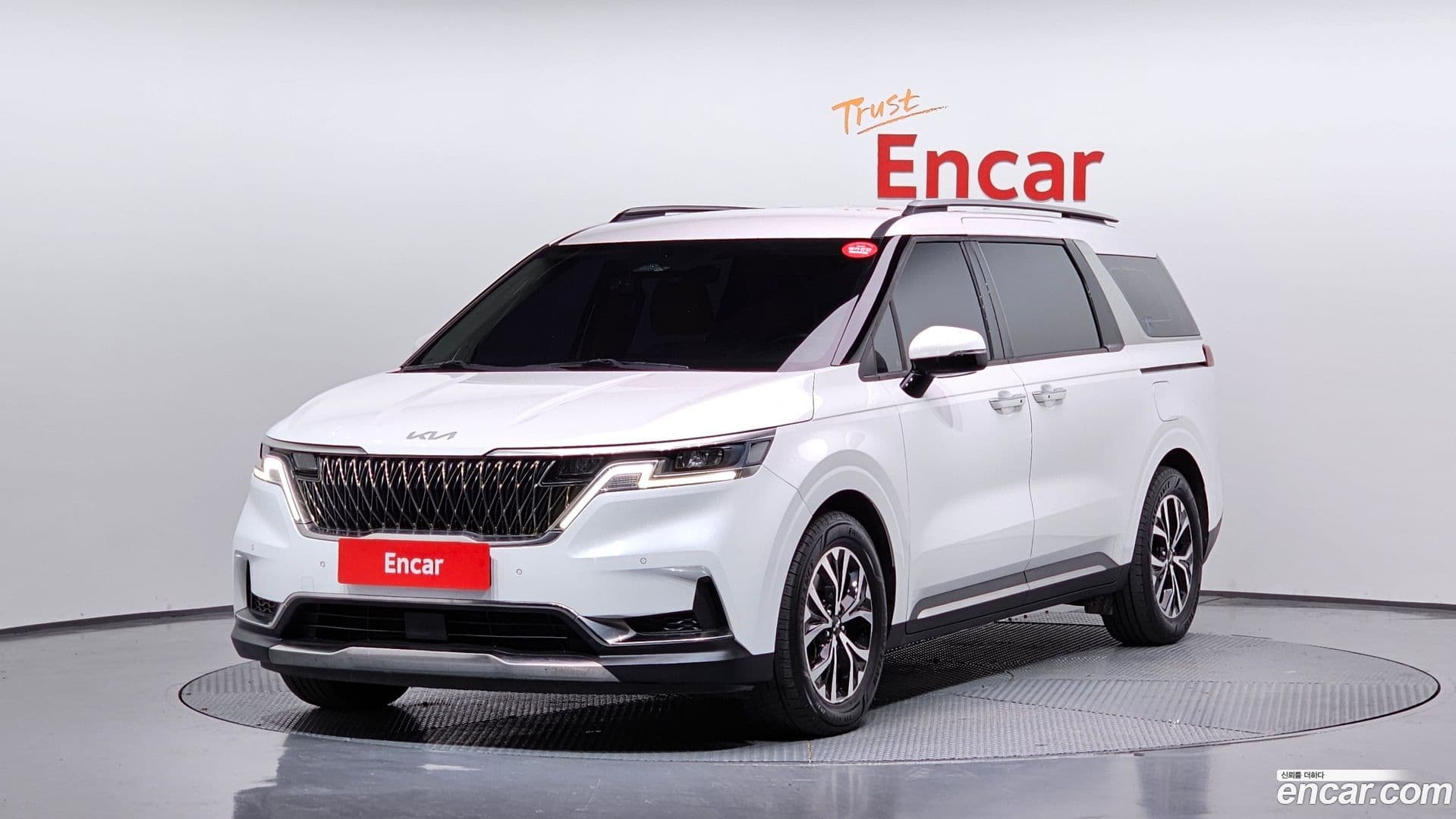 Main__Slider__Photo:Canival Kia 2021.11-0