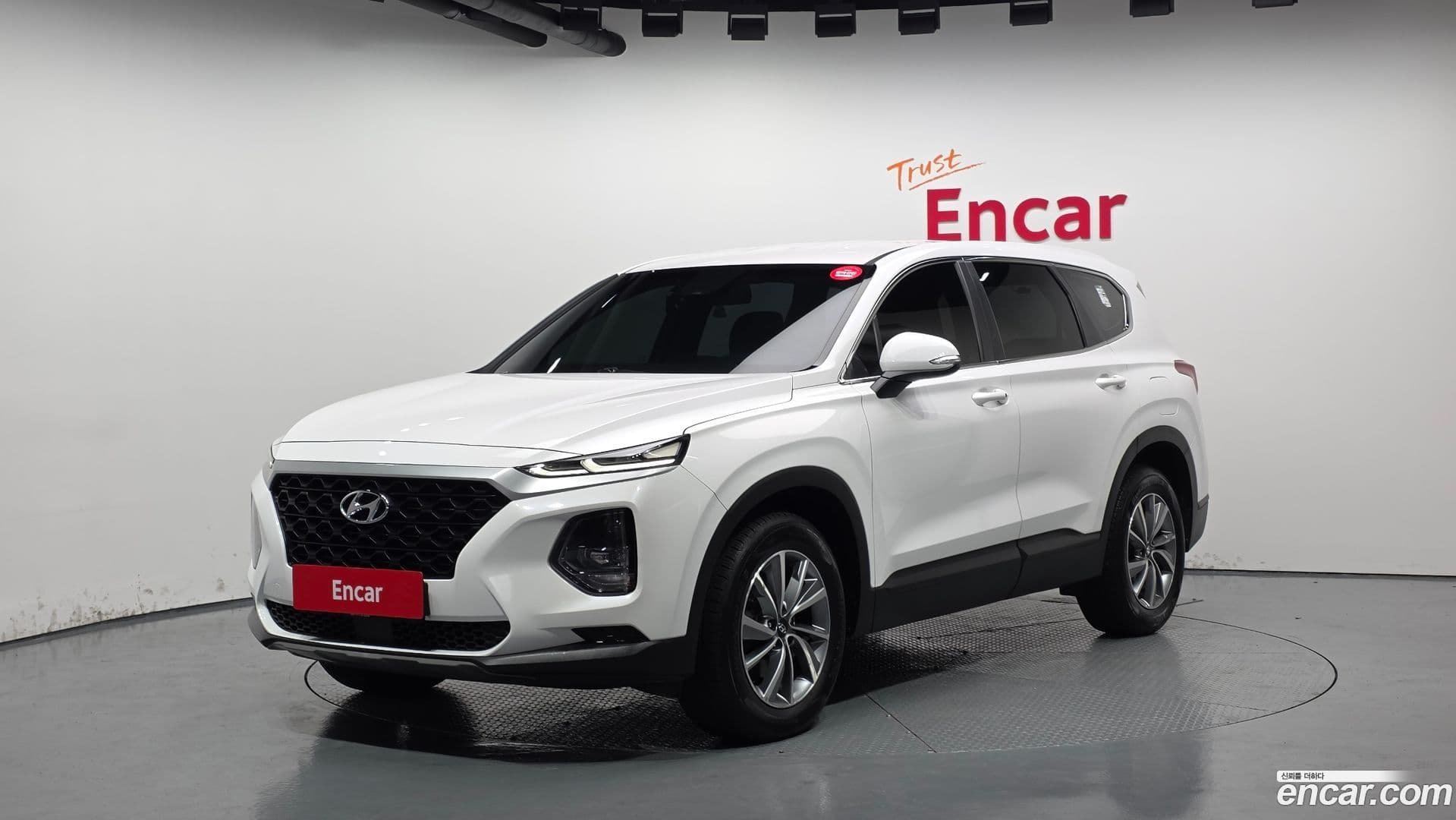 Main__Slider__Photo:Santafe Hyundai 2018.10-0