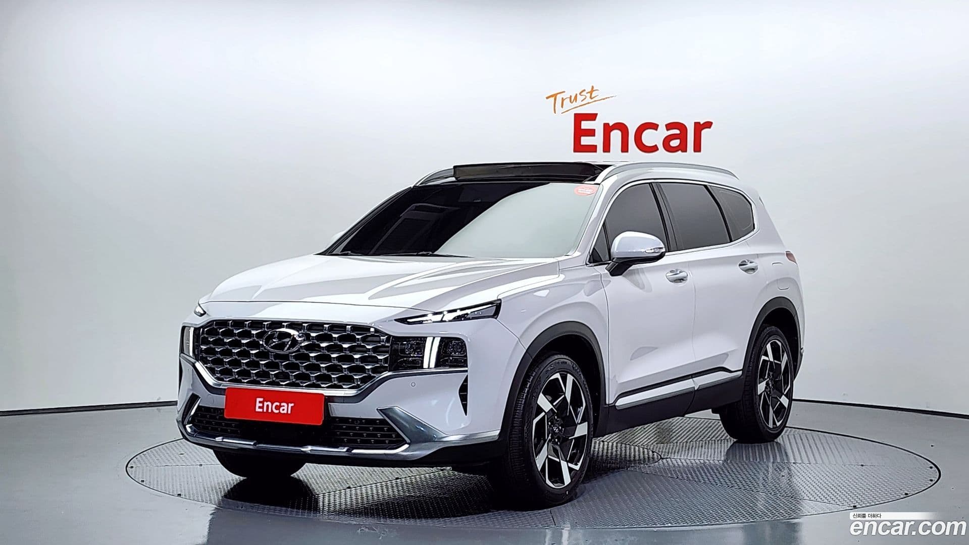 Main__Slider__Photo:Santafe Hyundai 2020.7-0