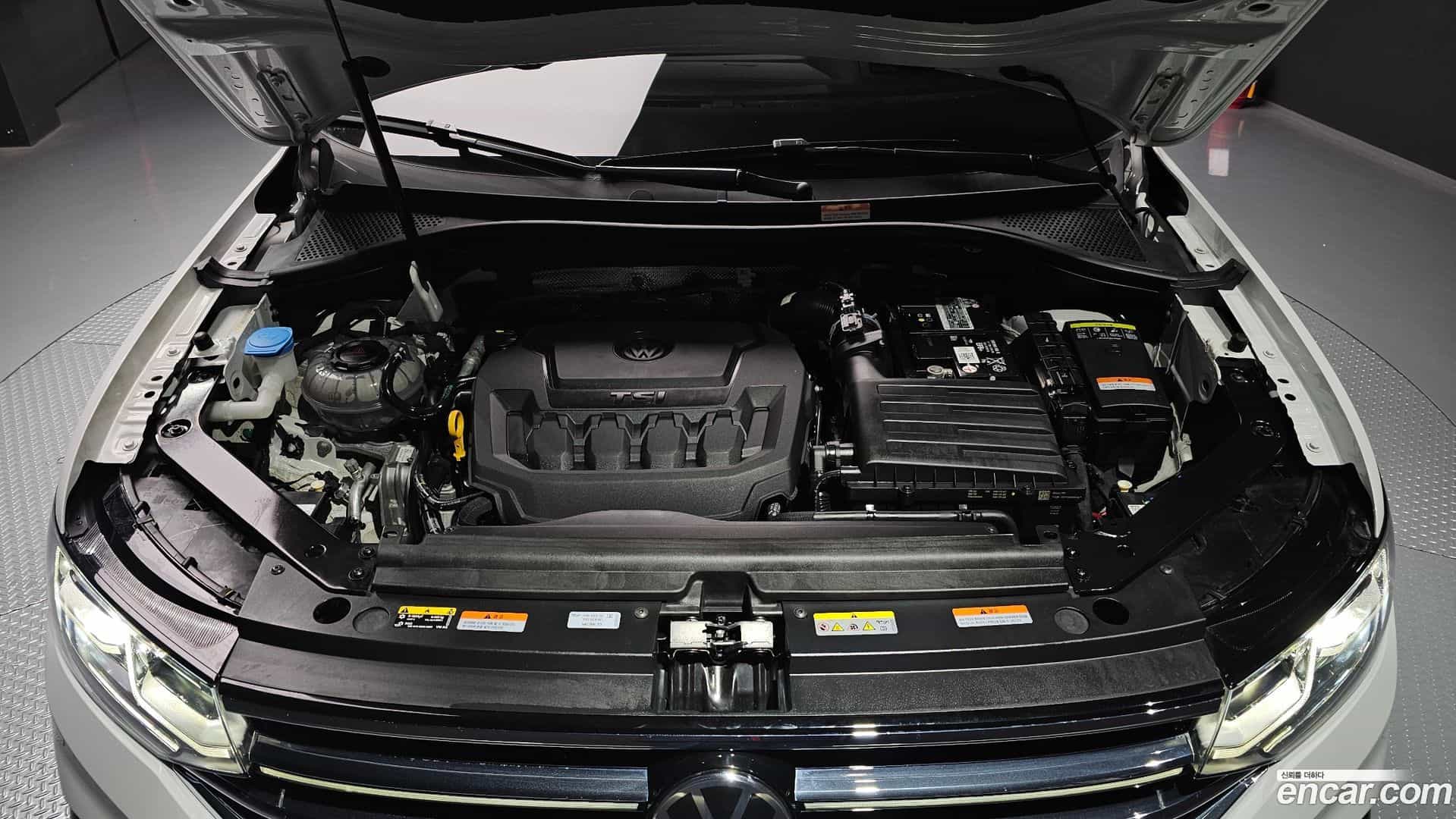 Tiguan Volkswagen 2023.10-INNER-006