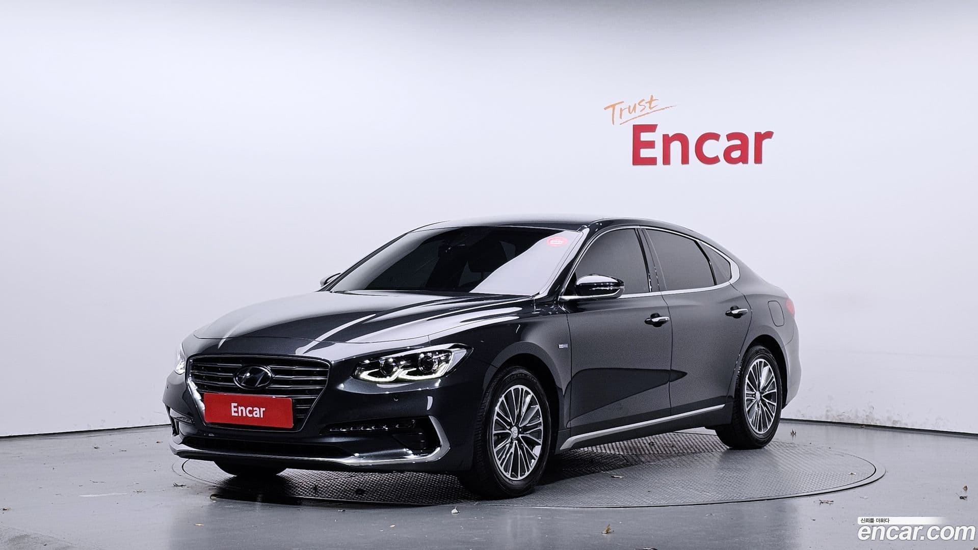 Main__Slider__Photo:Grandeur Hyundai 2017.6-0