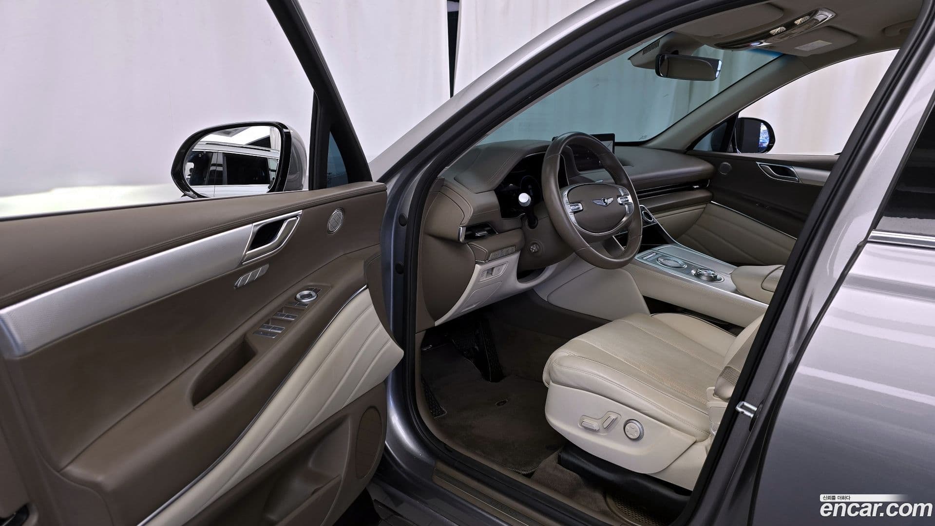 Main__Slider__Photo:GV80 Genesis 2020.7-9