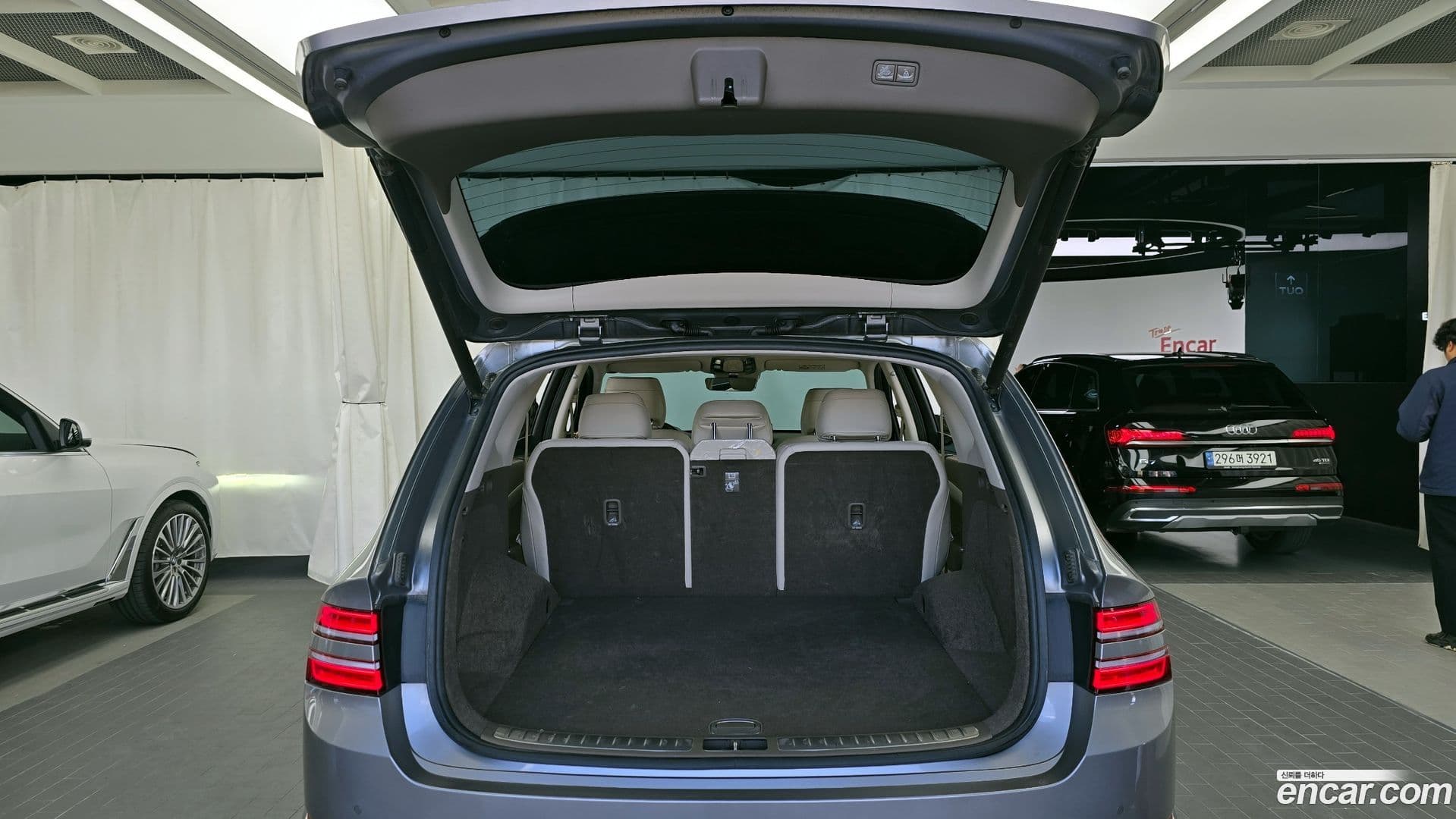 Main__Slider__Photo:GV80 Genesis 2020.7-19