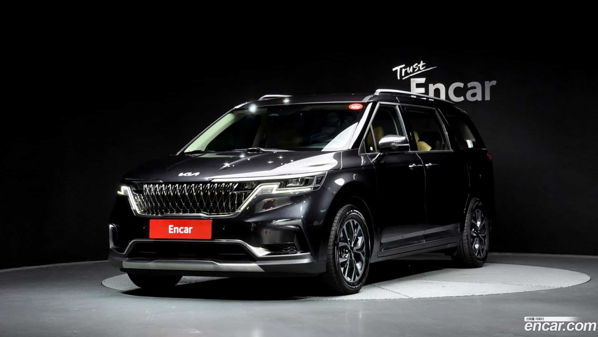 Canival Kia 2023.0-OUTER-1