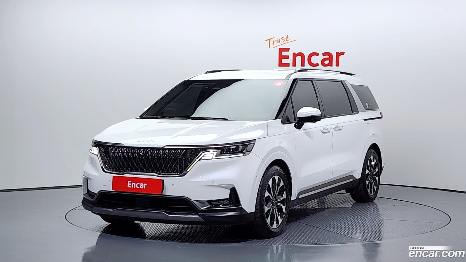 Main__Slider__Photo:Canival Kia 2021.11-0