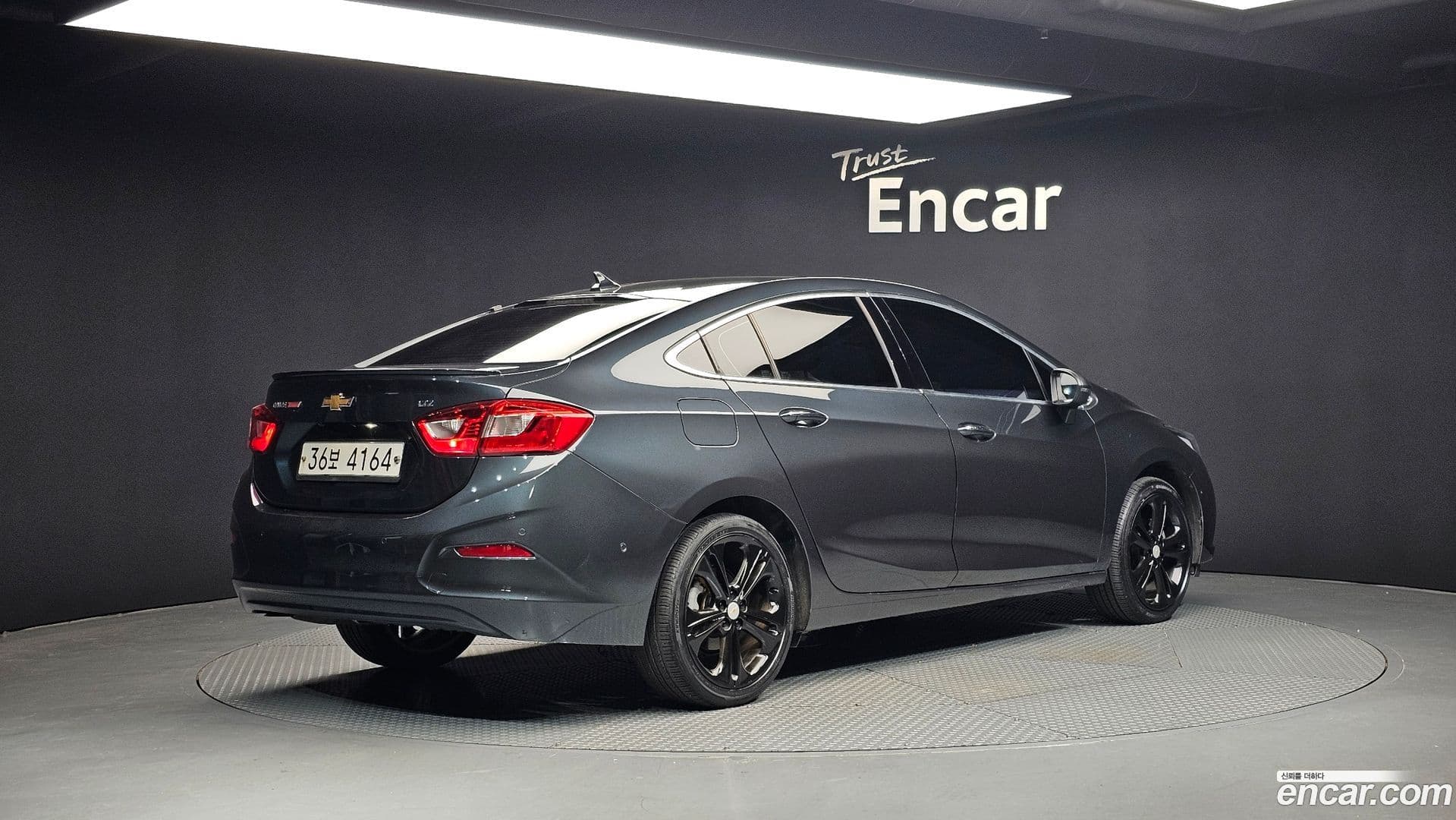 Main__Slider__Photo:Cruze Chevrolet 2017.8-0