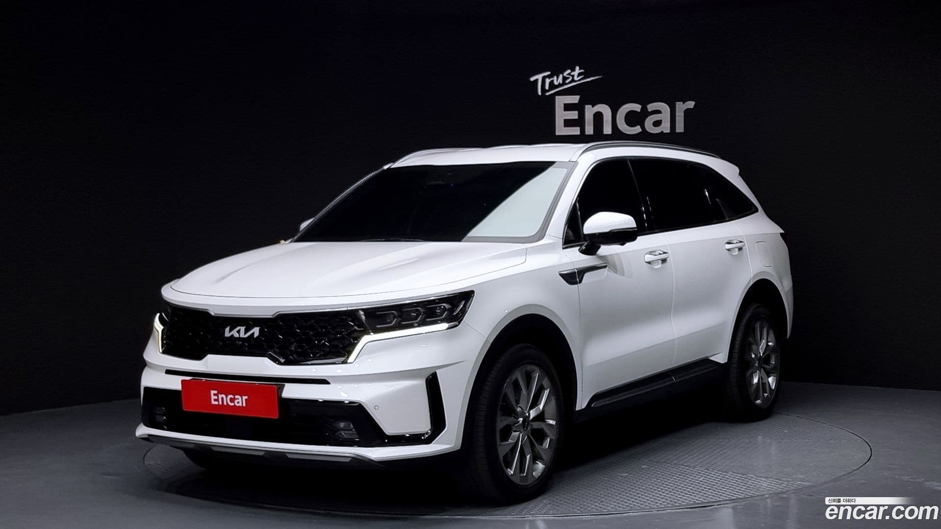 Main__Slider__Photo:Sorento Kia 2022.2-0