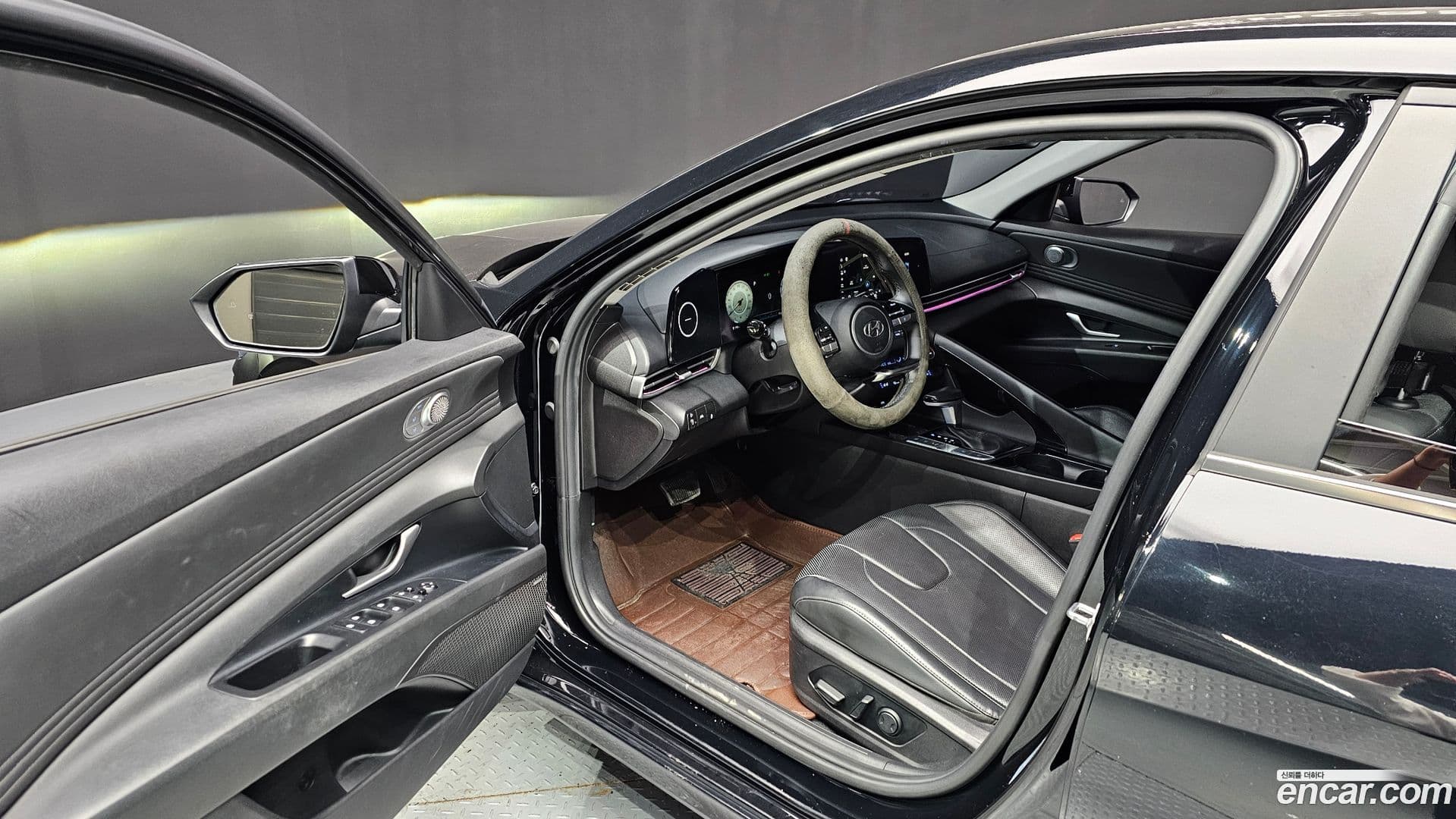 Main__Slider__Photo:AVANTE Hyundai 2021.6-11
