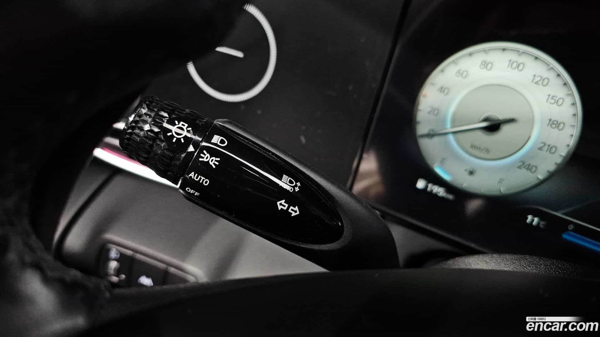AVANTE Hyundai 2021.6-OPTION-22