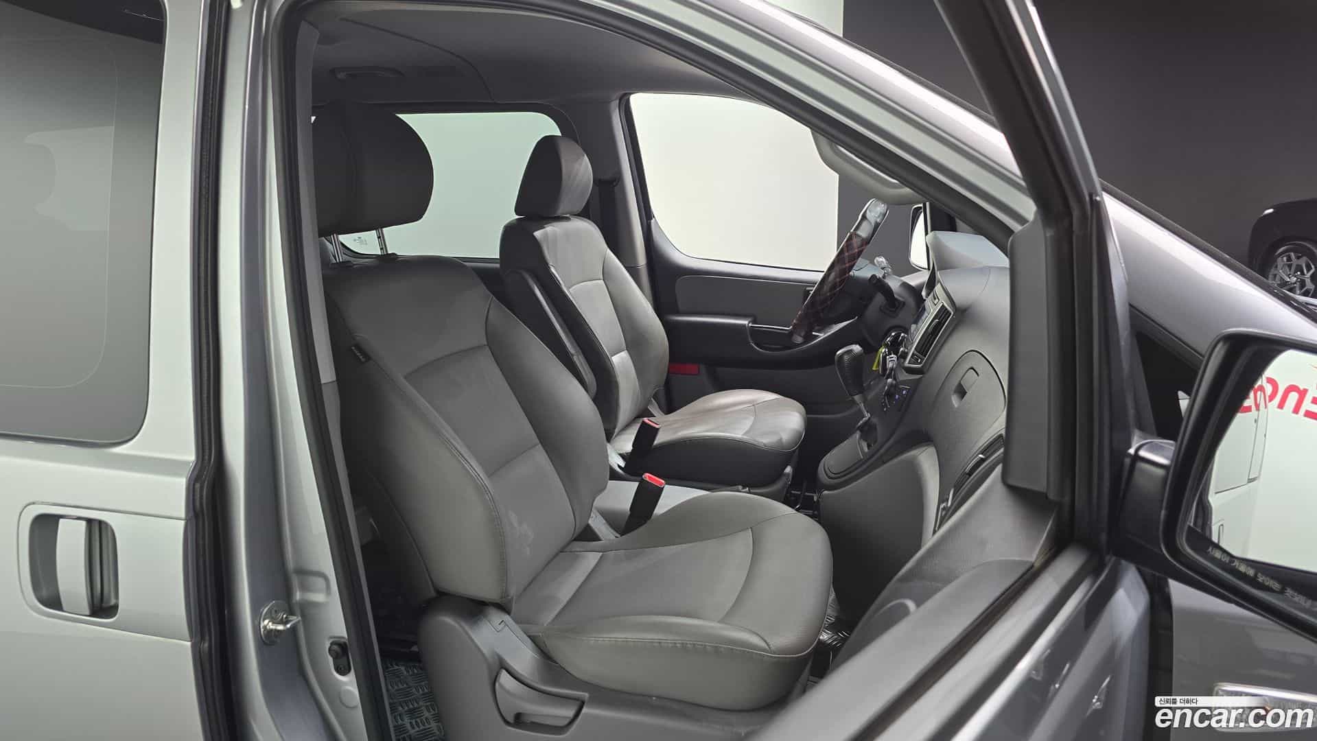 Starex Hyundai 2018.11-OPTION-016